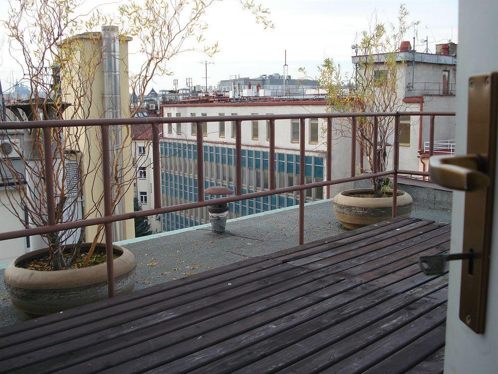 Pension Unie Praha Bagian luar foto